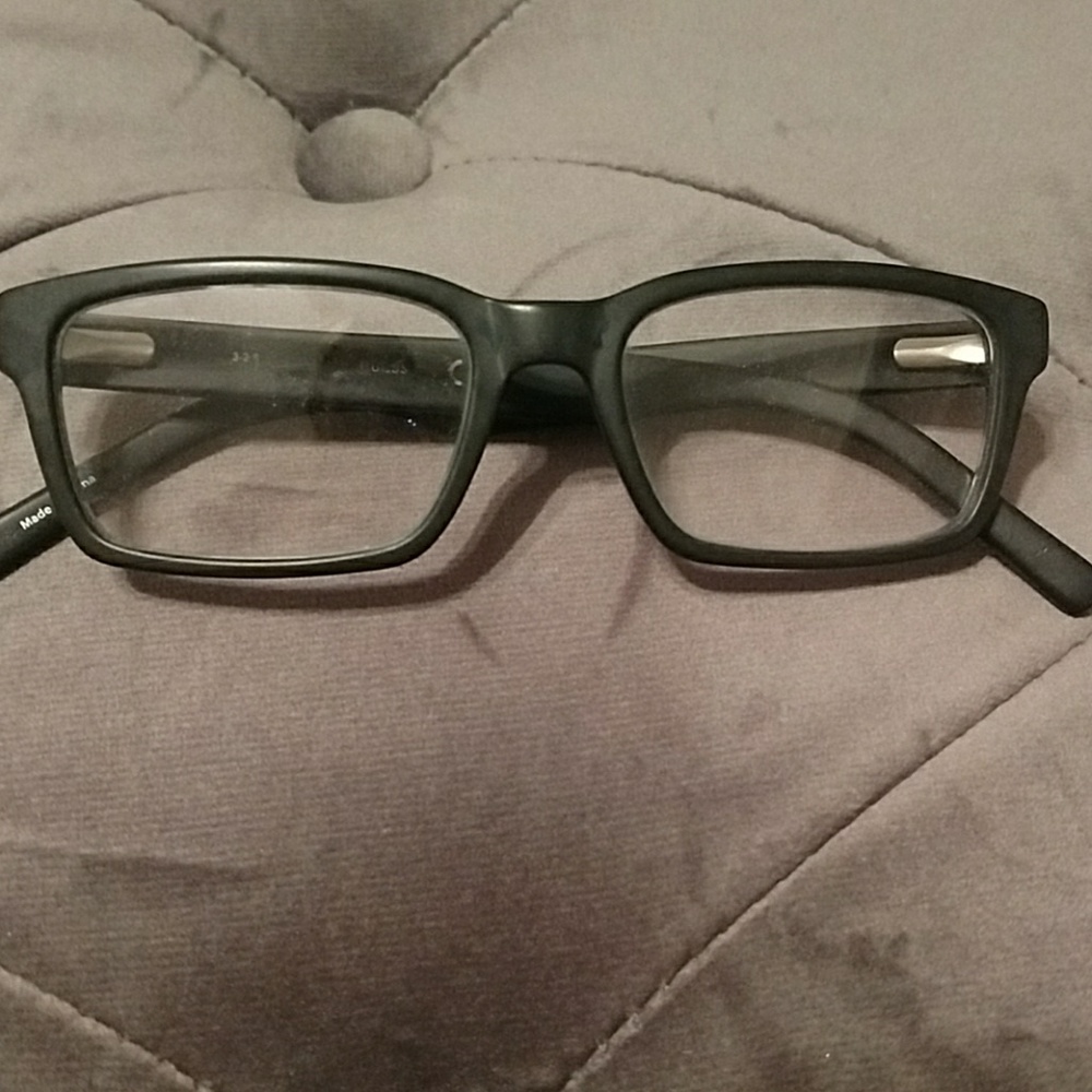 Guess eye glasses